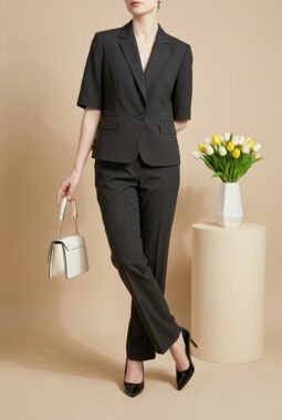 Le Suit Woman Plus Size 22W Black Pinstripe Pant Suit
